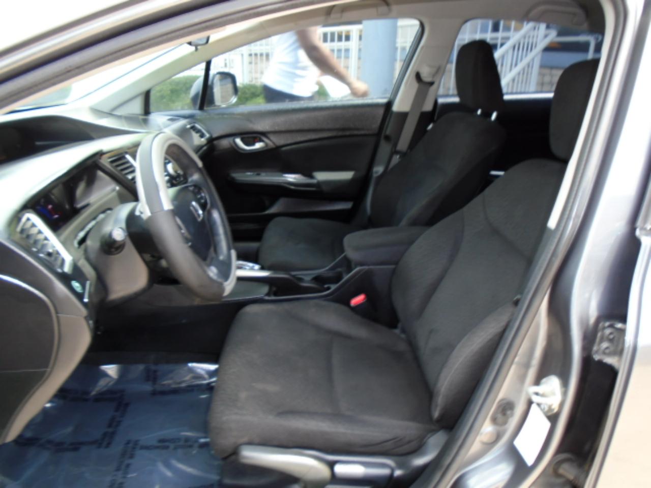 Honda Civic LX Sedan 5-Speed AT 2013