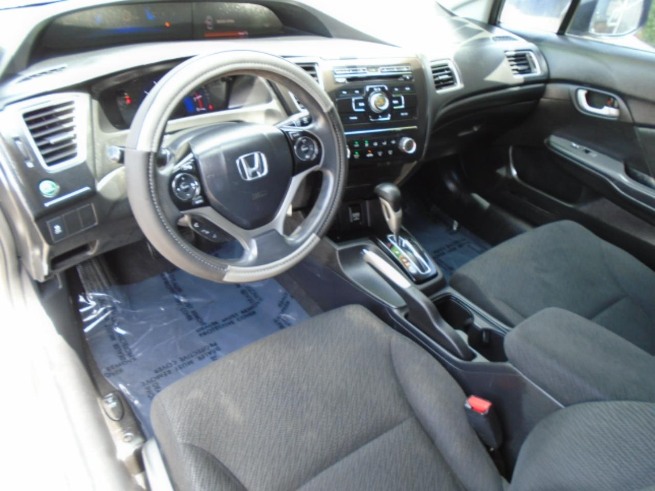 Honda Civic LX Sedan 5-Speed AT 2013
