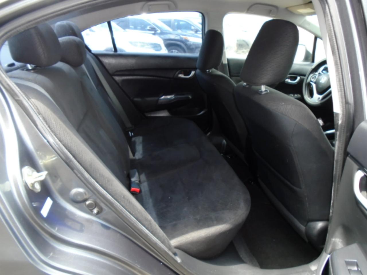 Honda Civic LX Sedan 5-Speed AT 2013