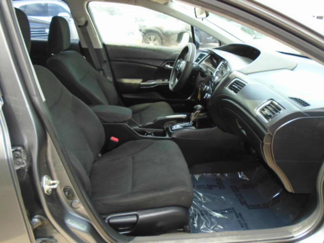Honda Civic LX Sedan 5-Speed AT 2013