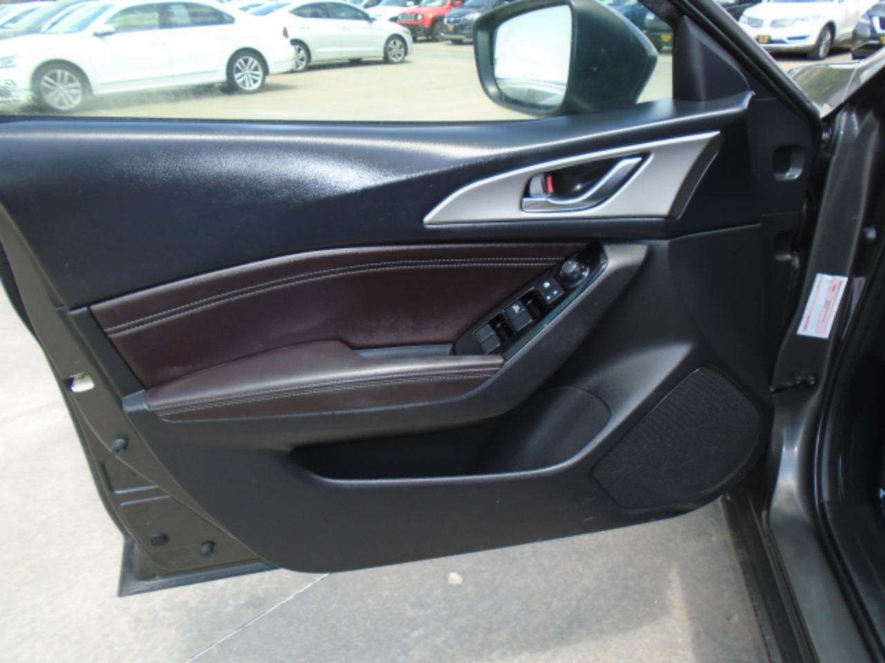 Mazda MAZDA3 s Touring AT 4-Door 2018