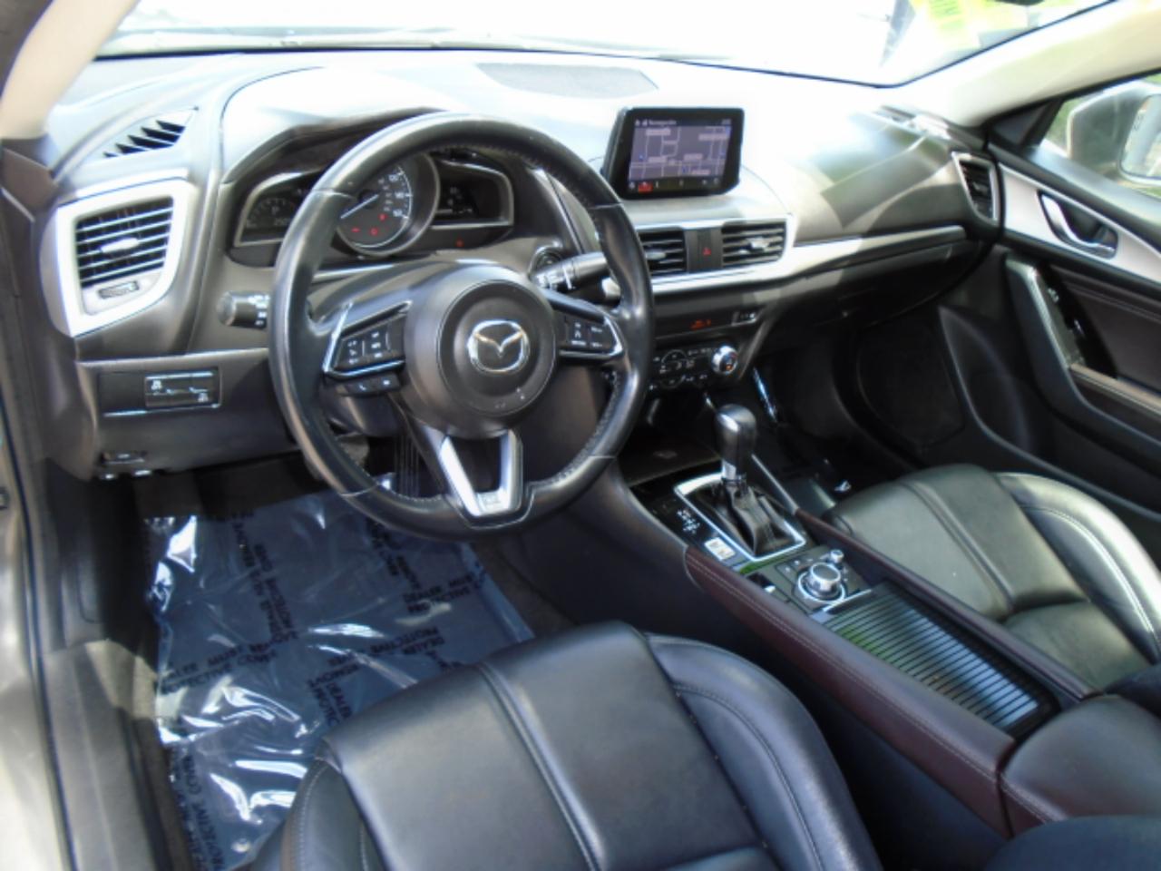 Mazda MAZDA3 s Touring AT 4-Door 2018