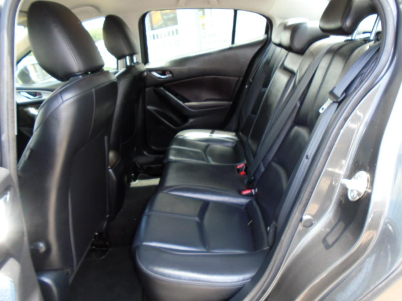 Mazda MAZDA3 s Touring AT 4-Door 2018