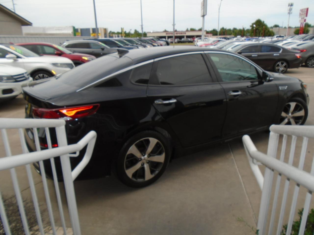 Kia Optima  2020