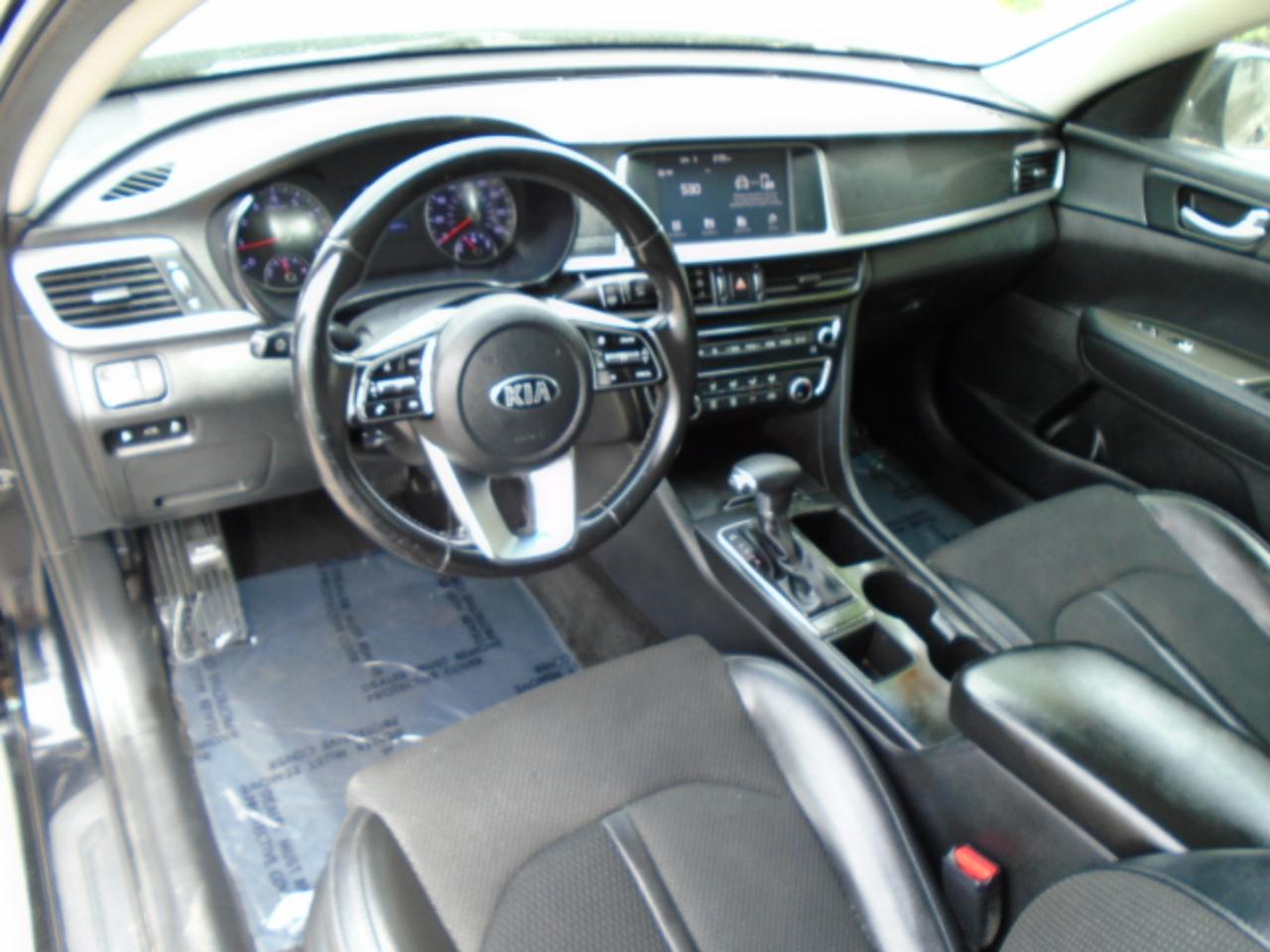 Kia Optima  2020