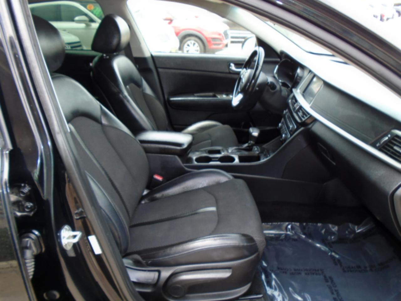 Kia Optima  2020