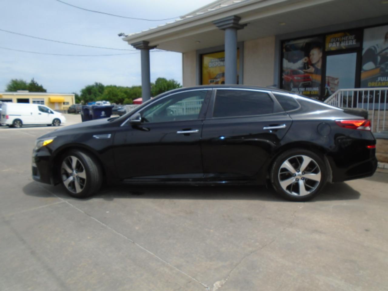 Kia Optima  2020