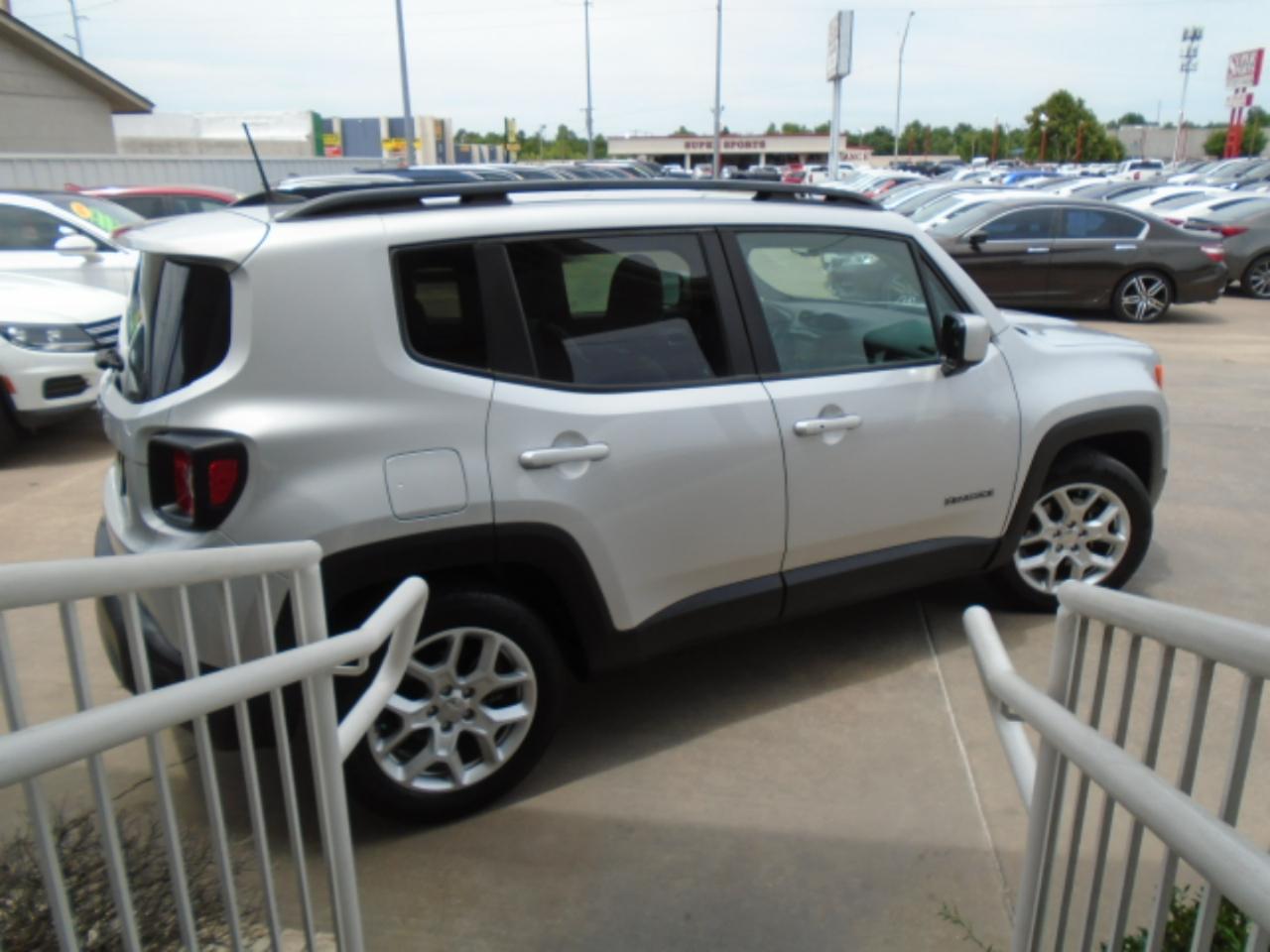 Jeep Renegade Latitude FWD 2018