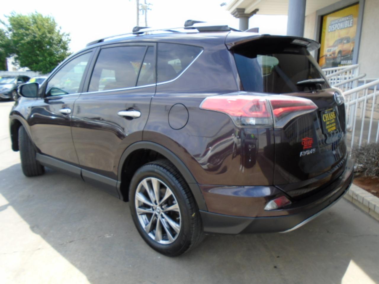 Toyota RAV4 Limited FWD 2017