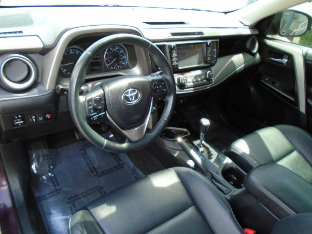 Toyota RAV4 Limited FWD 2017