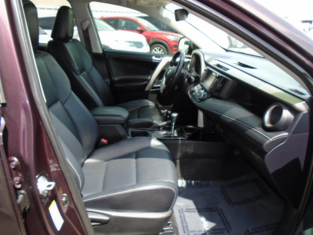 Toyota RAV4 Limited FWD 2017