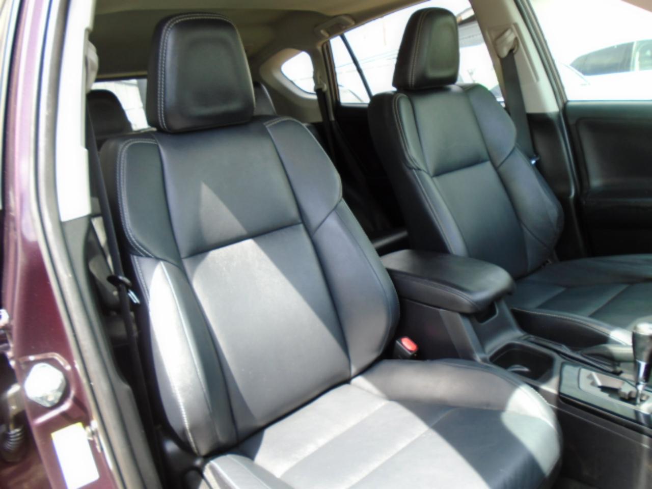 Toyota RAV4 Limited FWD 2017