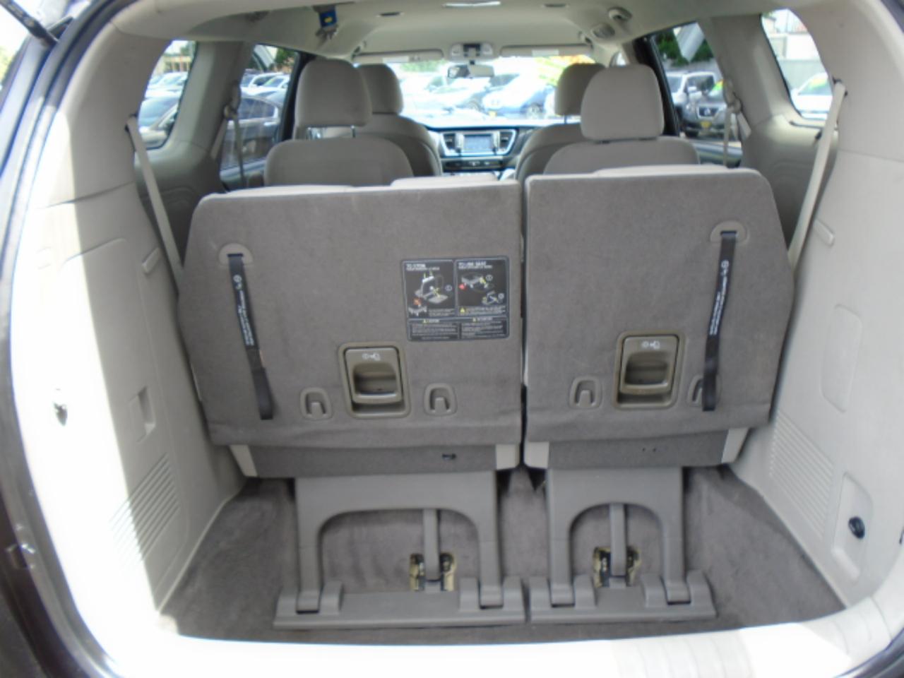 Kia Sedona LX 2019