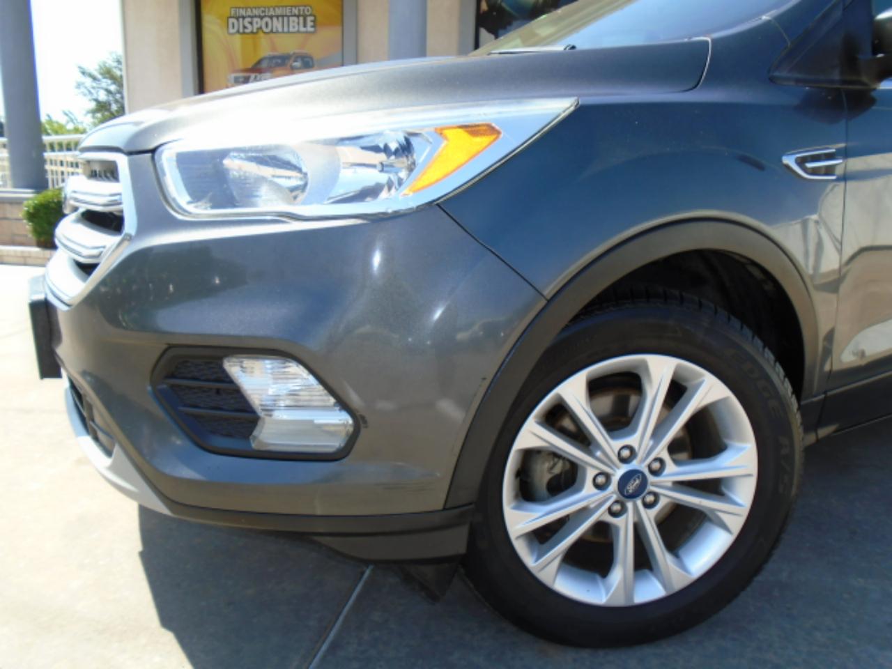 Ford Escape SE FWD 2019