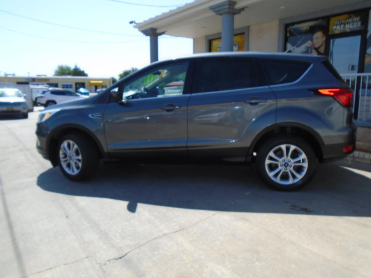 Ford Escape SE FWD 2019