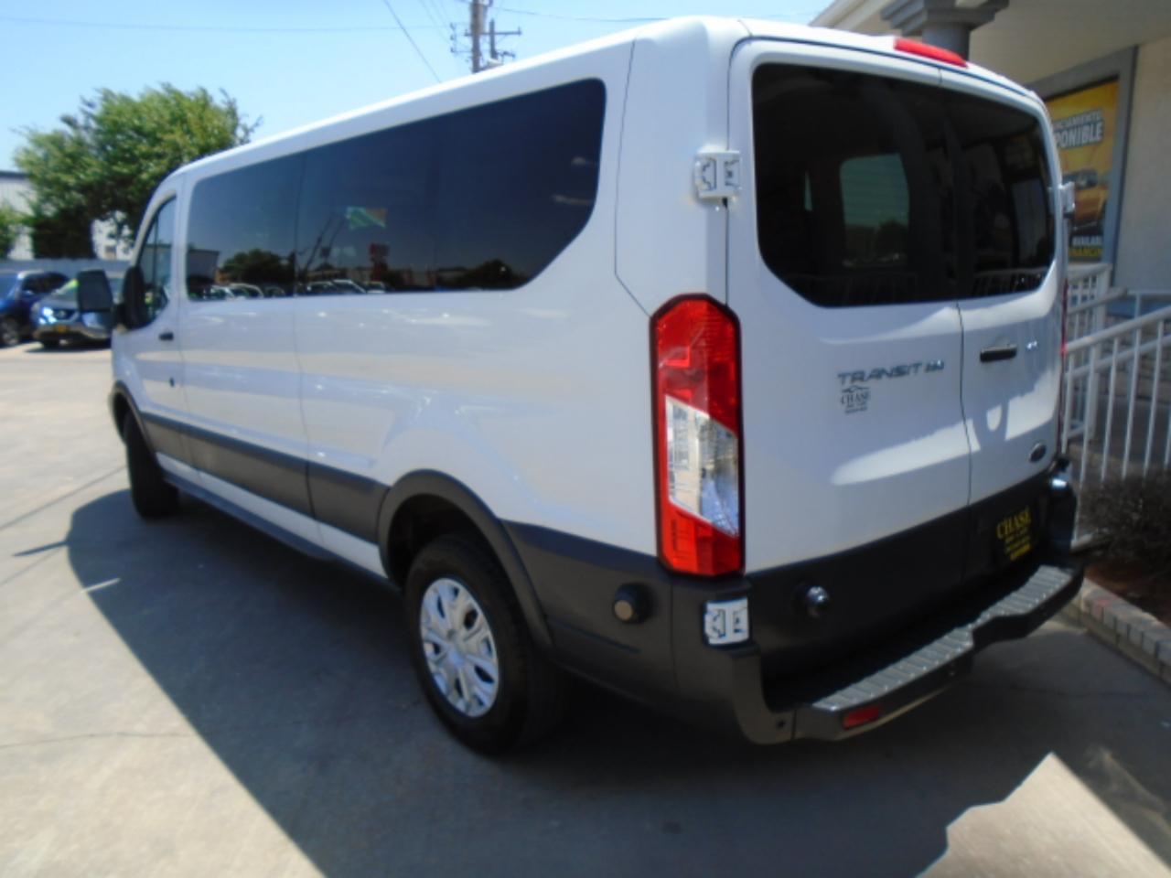 Ford Transit 350 Wagon Low Roof XLT 60/40 Pass. 148-in. WB 2016