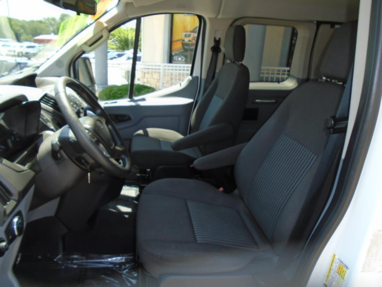 Ford Transit 350 Wagon Low Roof XLT 60/40 Pass. 148-in. WB 2016