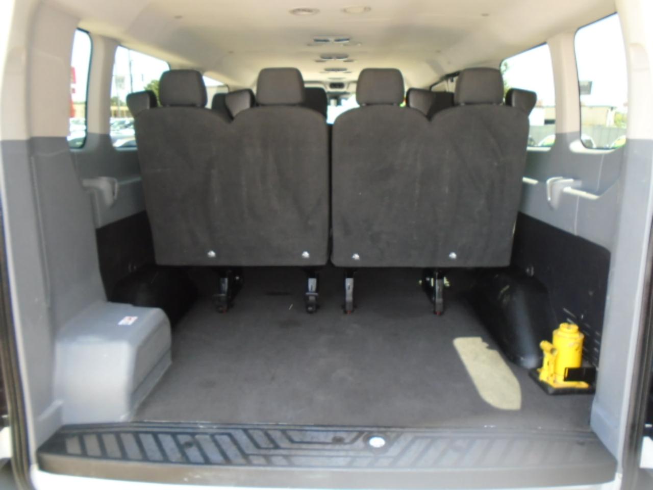Ford Transit 350 Wagon Low Roof XLT 60/40 Pass. 148-in. WB 2016