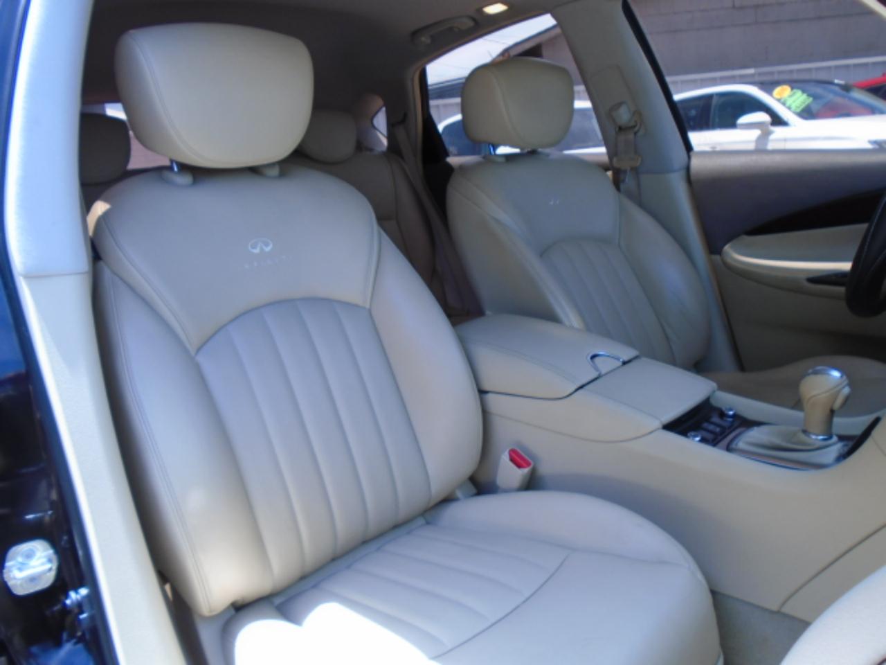 Infiniti QX50 Base RWD 2014