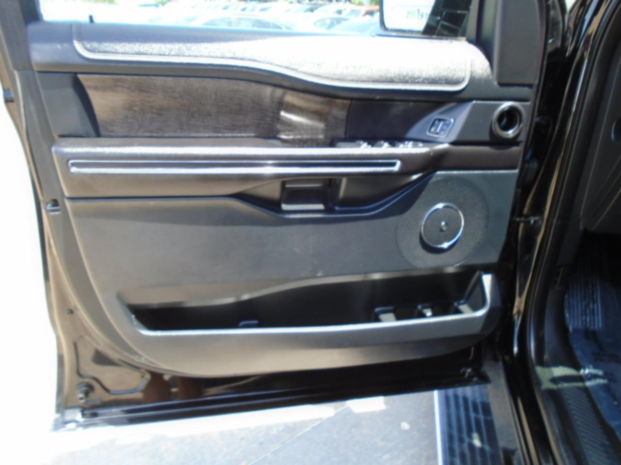 Ford Expedition MAX Limited 2WD 2018