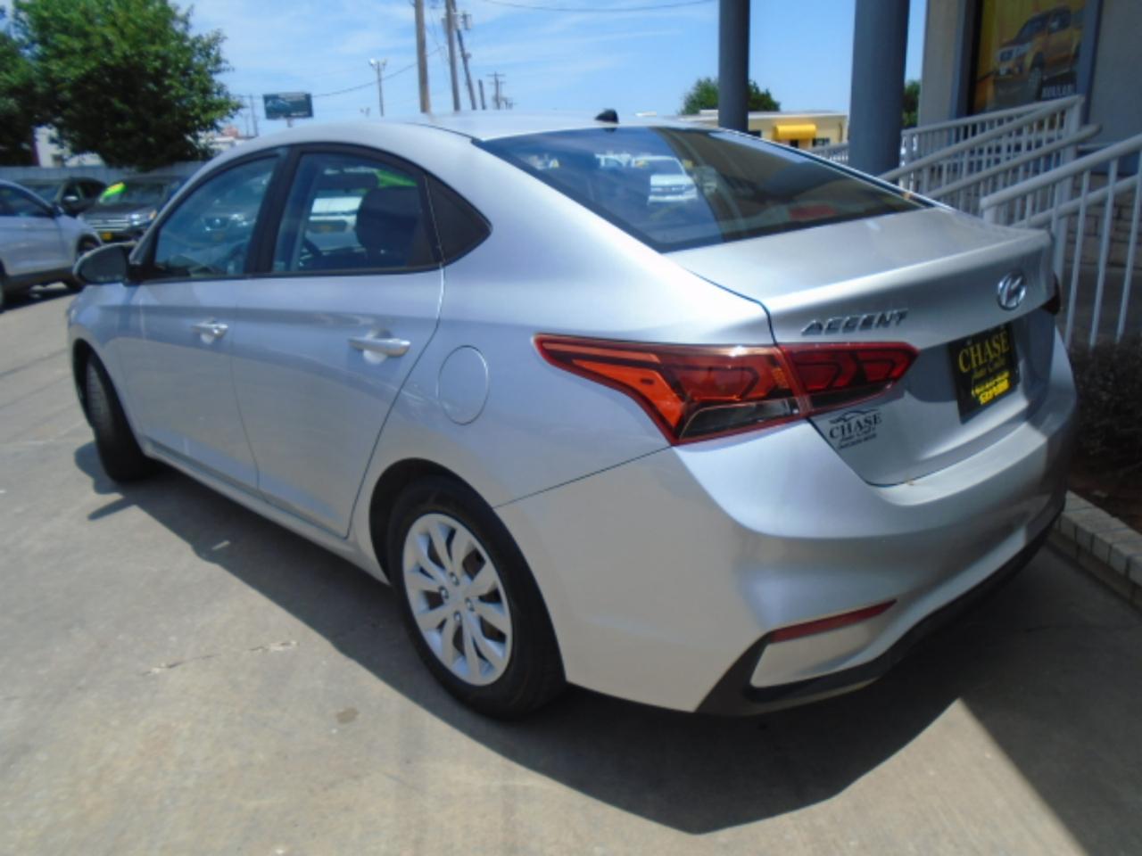 Hyundai Accent SEL 4-Door 6A 2020