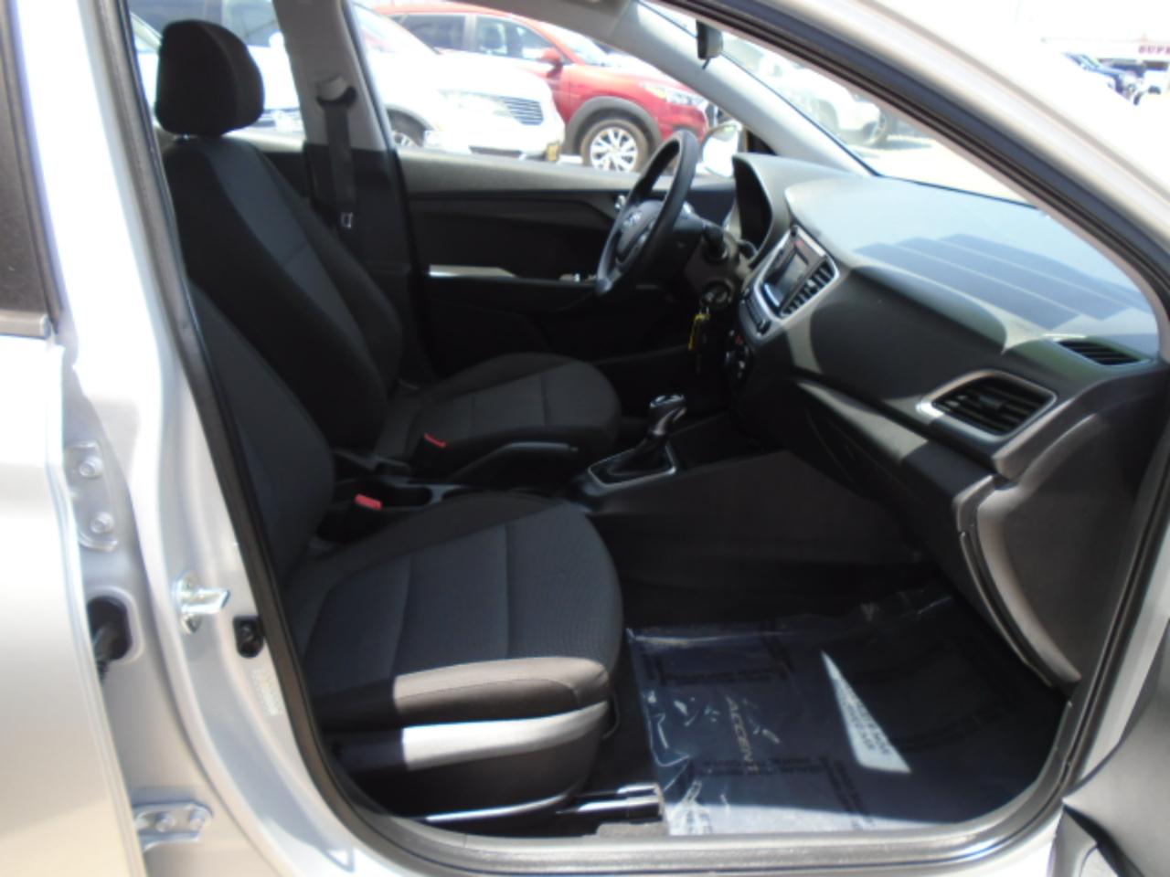 Hyundai Accent SEL 4-Door 6A 2020