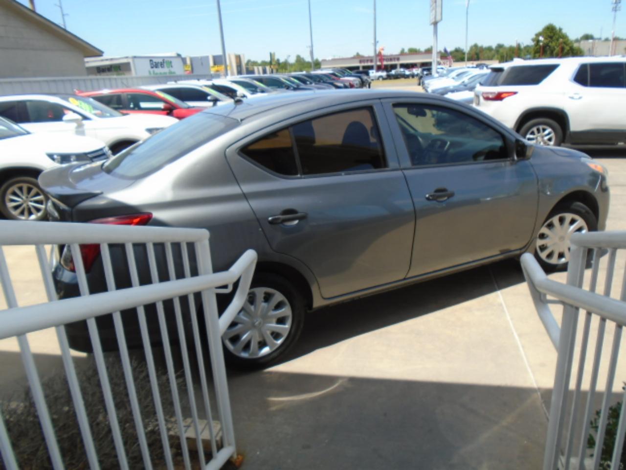 Nissan Versa 1.6 SV Sedan 2018