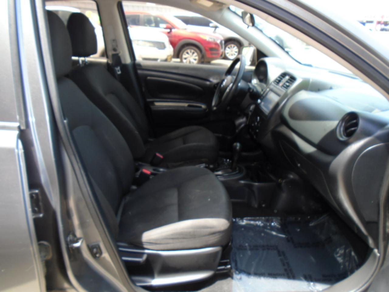 Nissan Versa 1.6 SV Sedan 2018