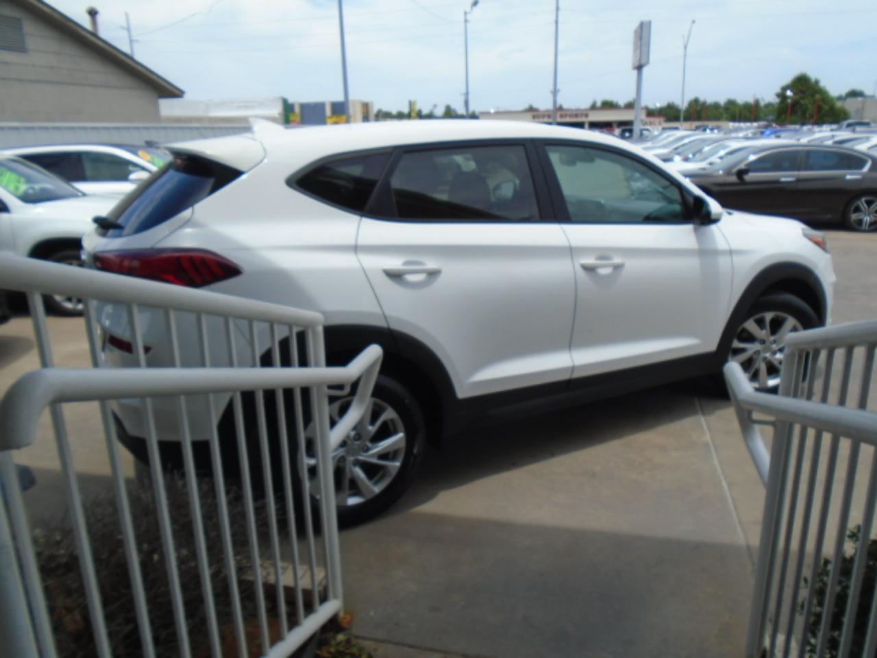 Hyundai Tucson SE 2021