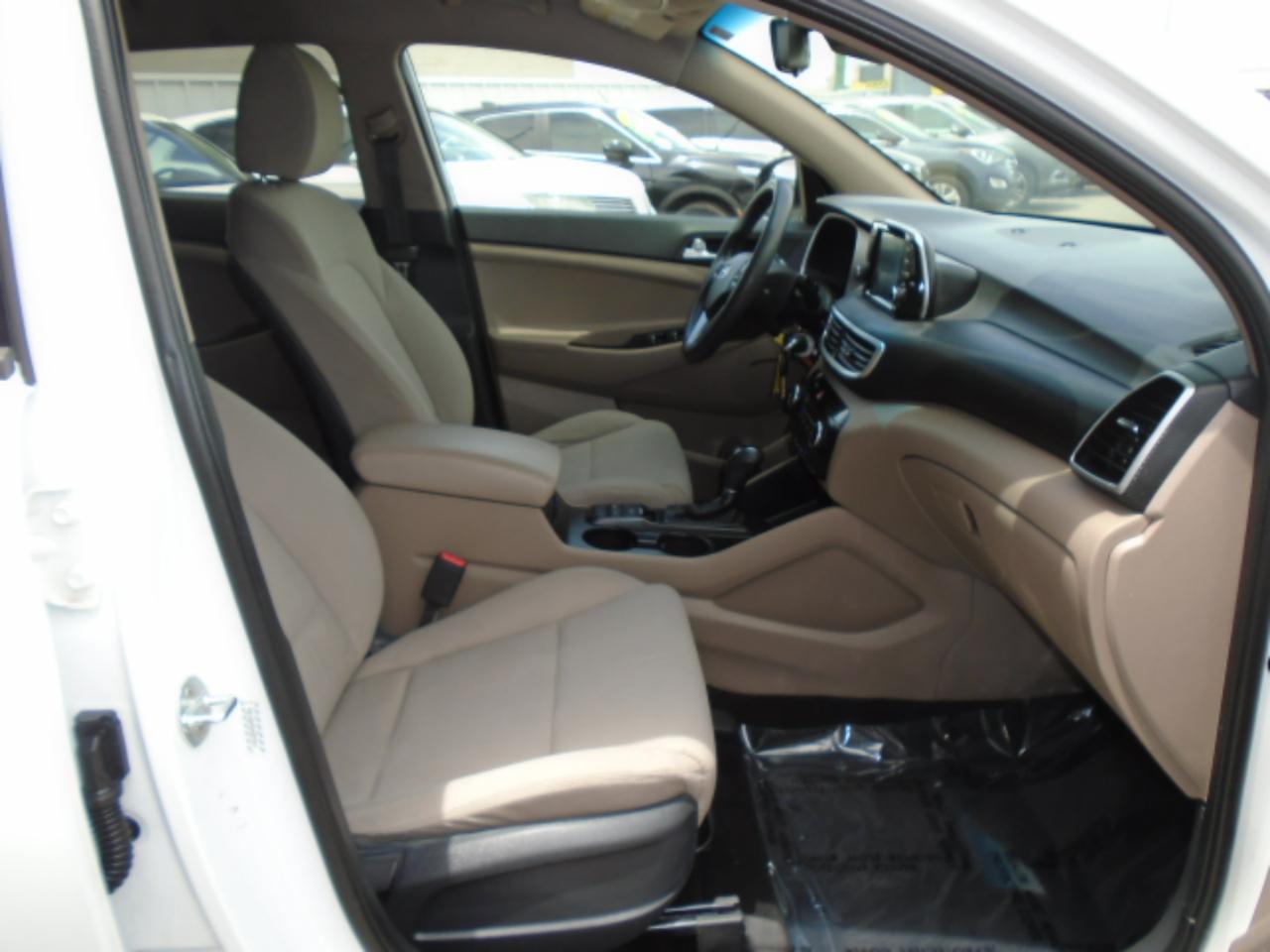 Hyundai Tucson SE 2021