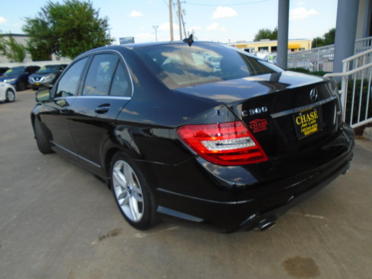 Mercedes-Benz C-Class C300 4MATIC Luxury Sedan 2012