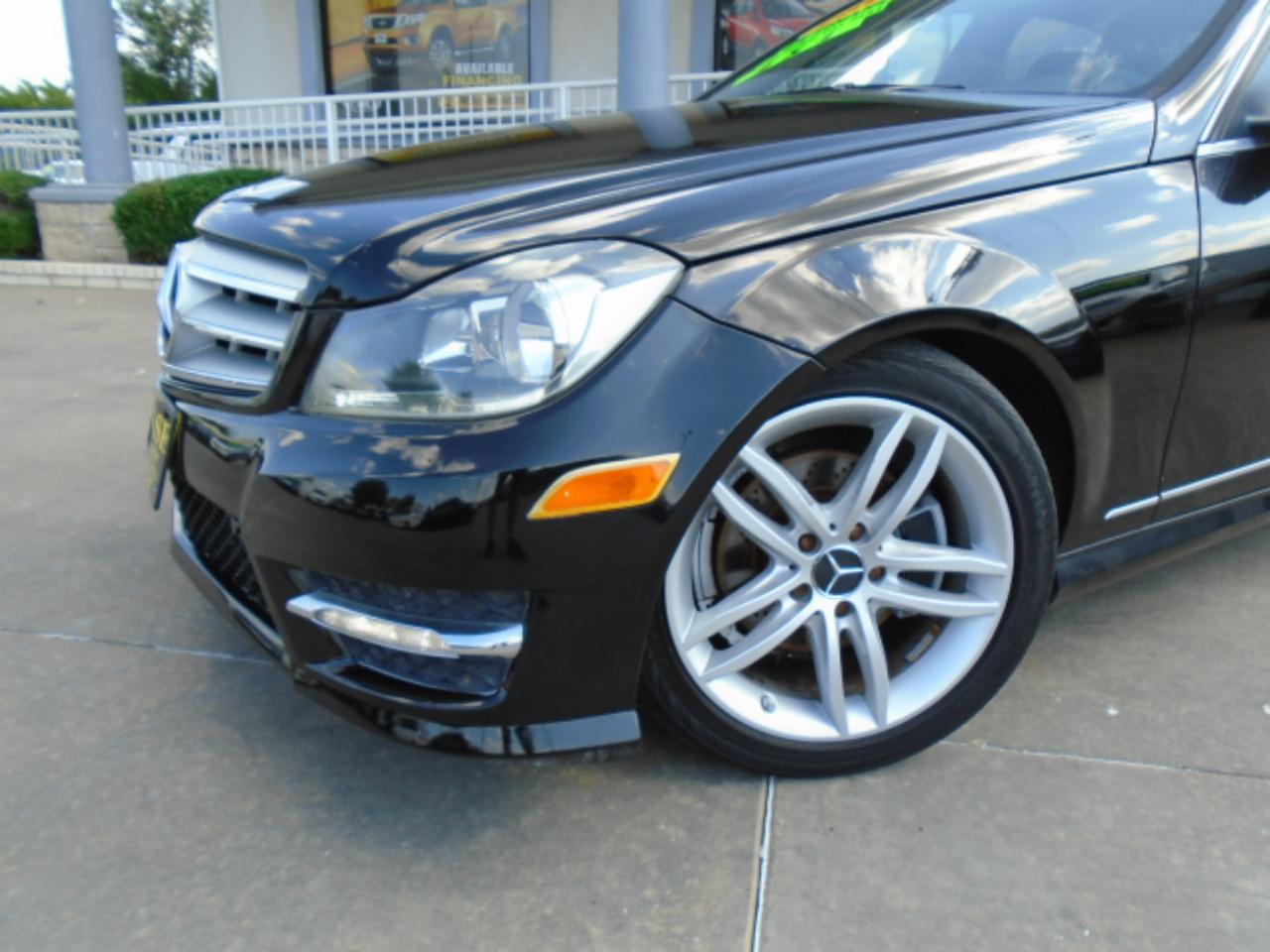 Mercedes-Benz C-Class C300 4MATIC Luxury Sedan 2012
