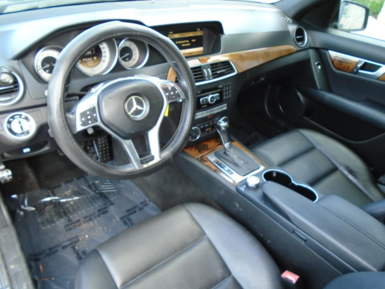 Mercedes-Benz C-Class C300 4MATIC Luxury Sedan 2012