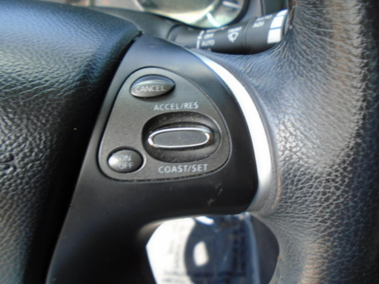 Infiniti M 37 2013