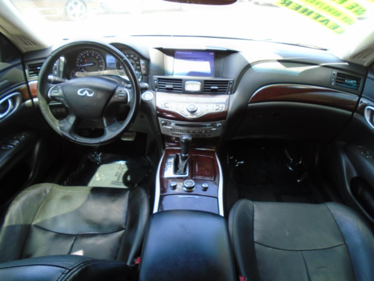 Infiniti M 37 2013