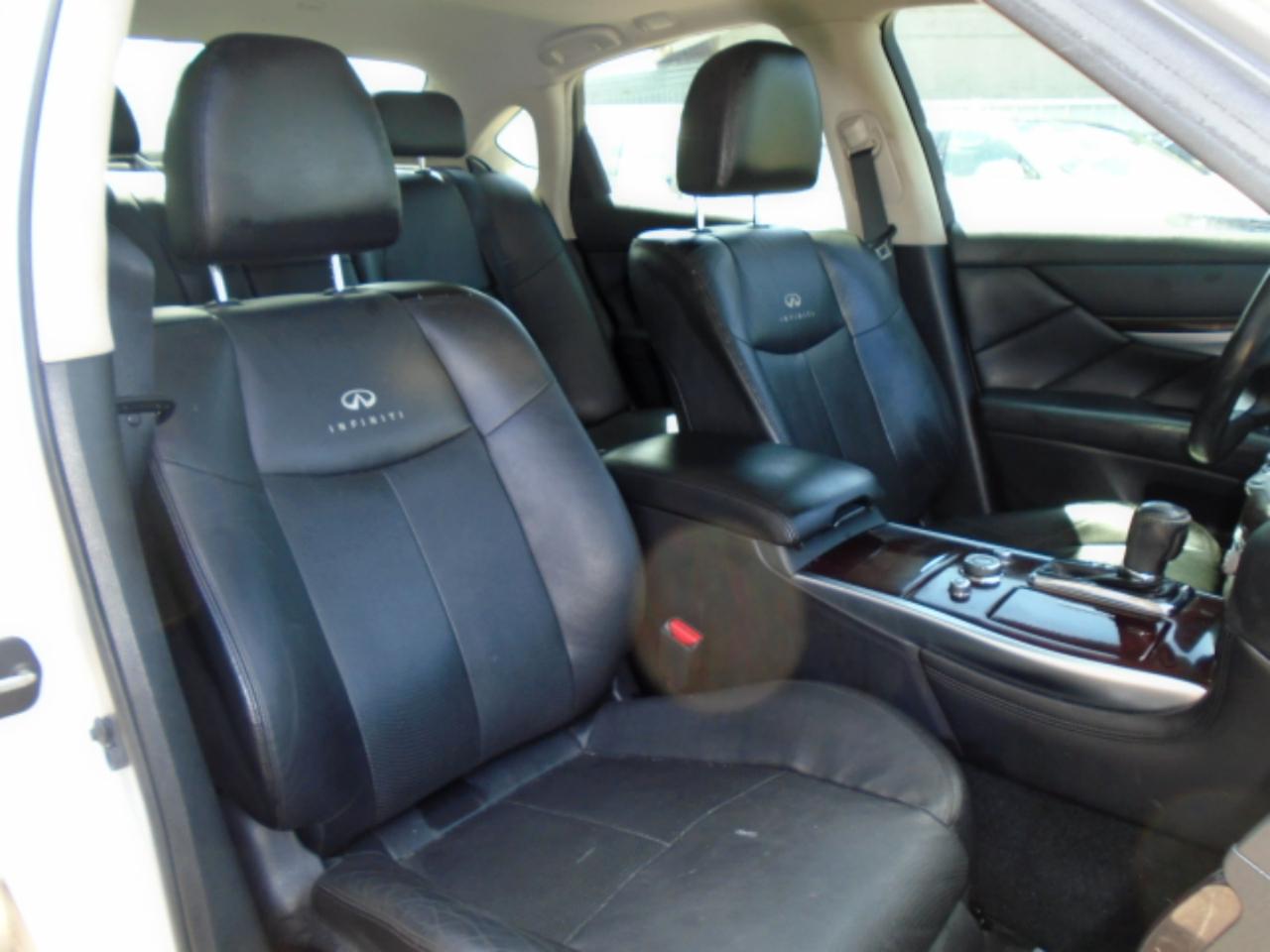Infiniti M 37 2013