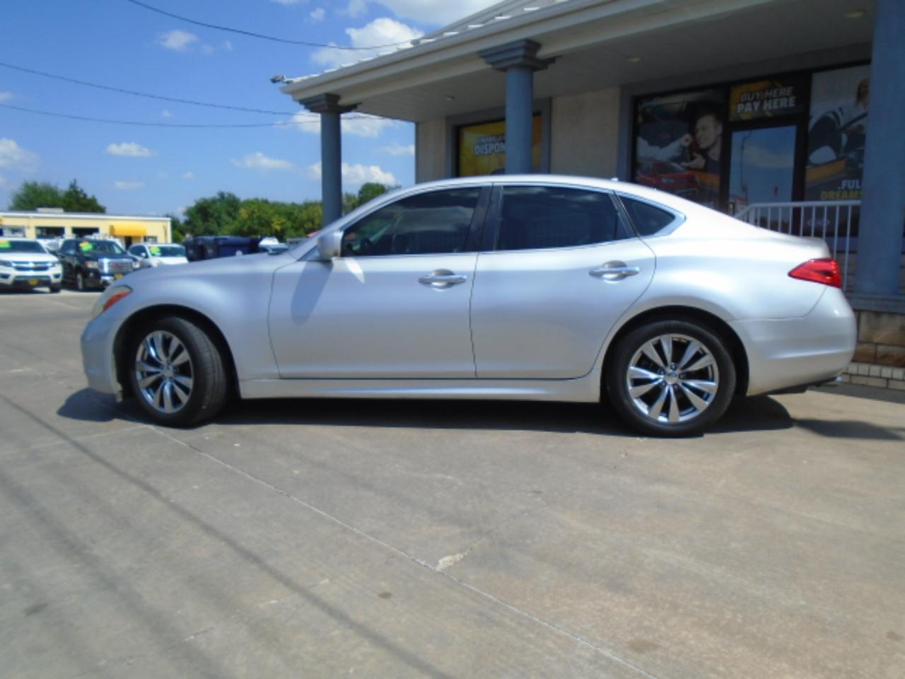 Infiniti M 37 2013