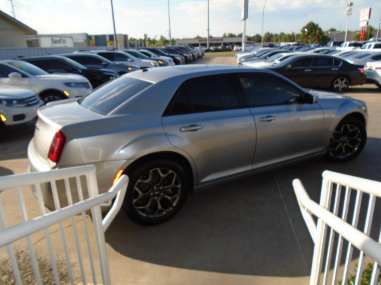 Chrysler 300 S V6 AWD 2015