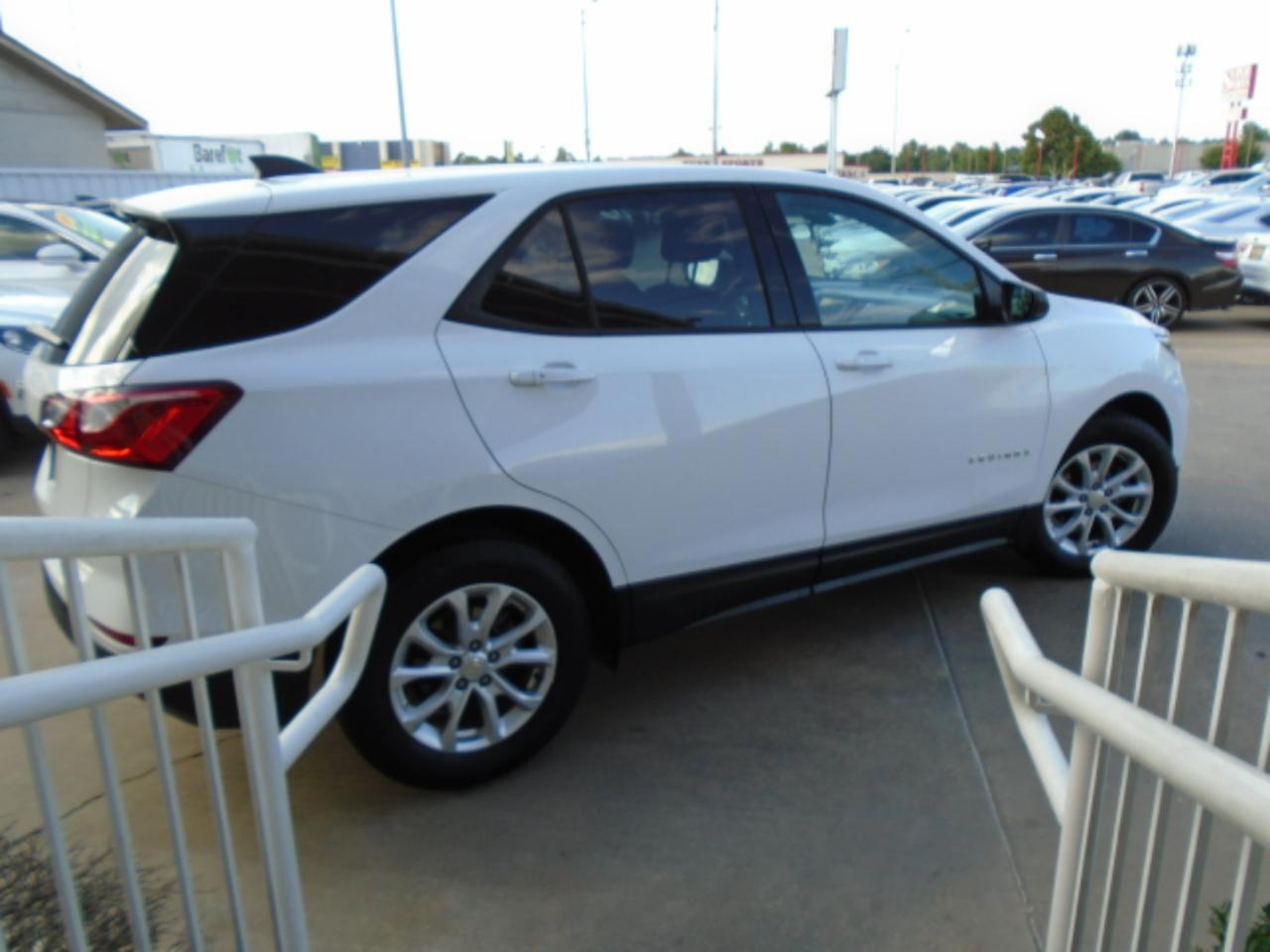 Chevrolet Equinox LS 2WD 2019