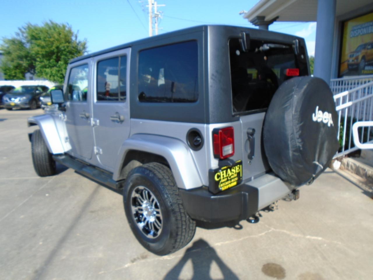 Jeep Wrangler Unlimited Sahara 4WD 2013