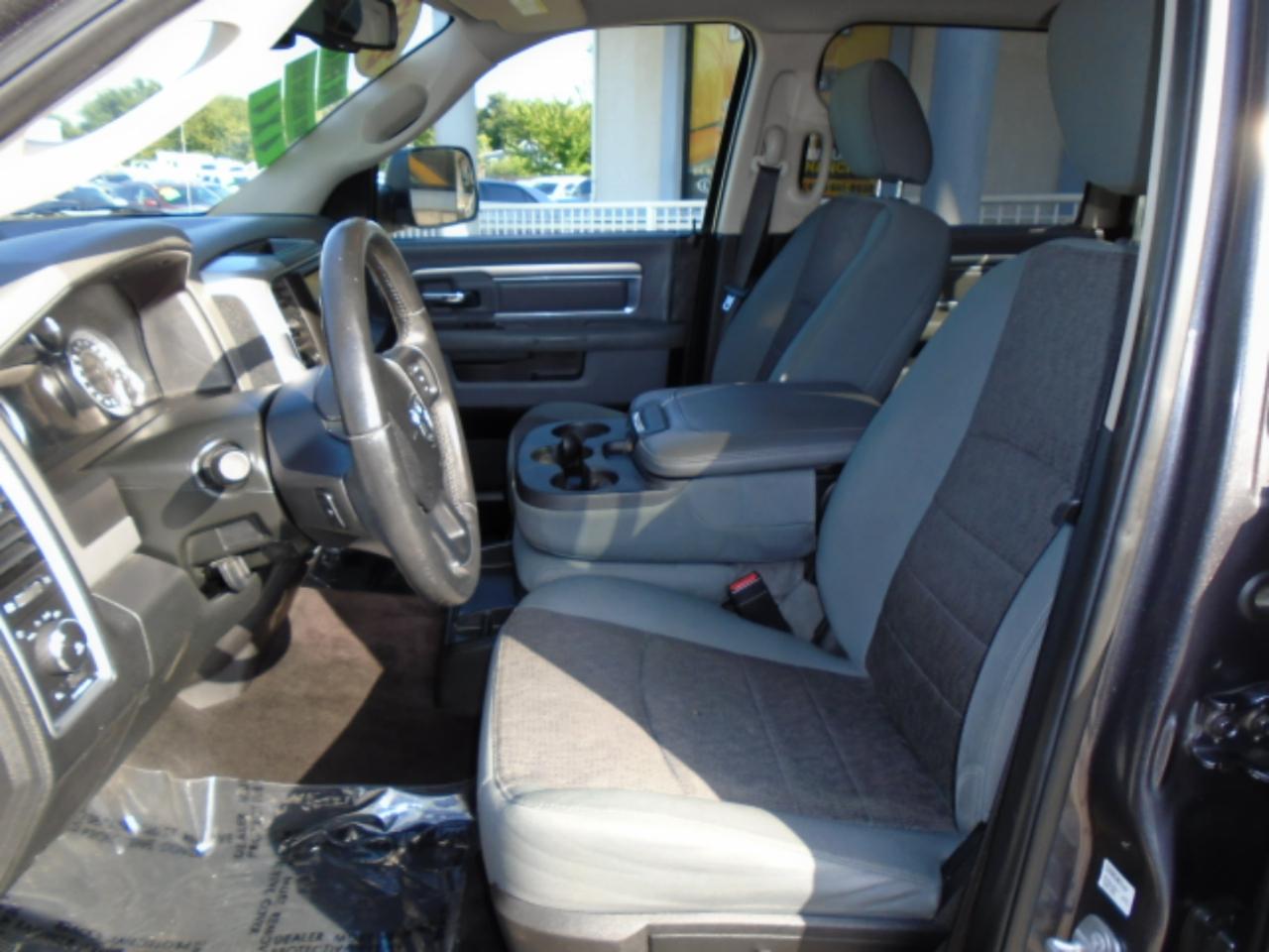RAM 1500 SLT Crew Cab LWB 4WD 2017