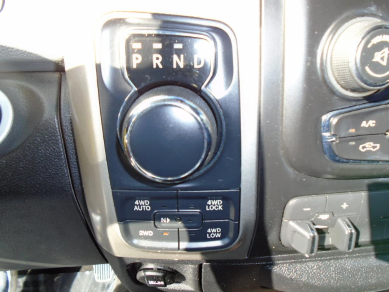RAM 1500 SLT Crew Cab LWB 4WD 2017