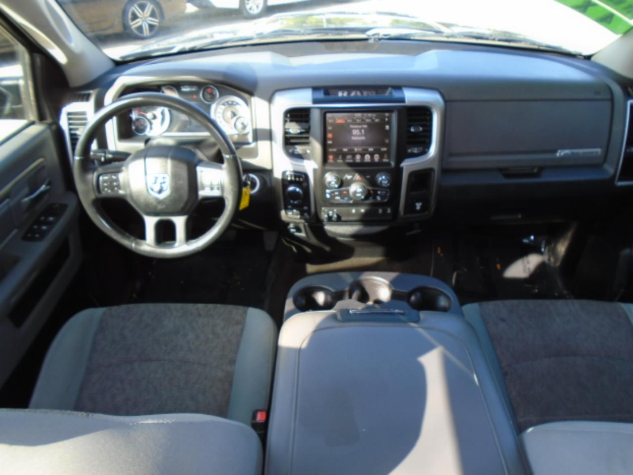 RAM 1500 SLT Crew Cab LWB 4WD 2017