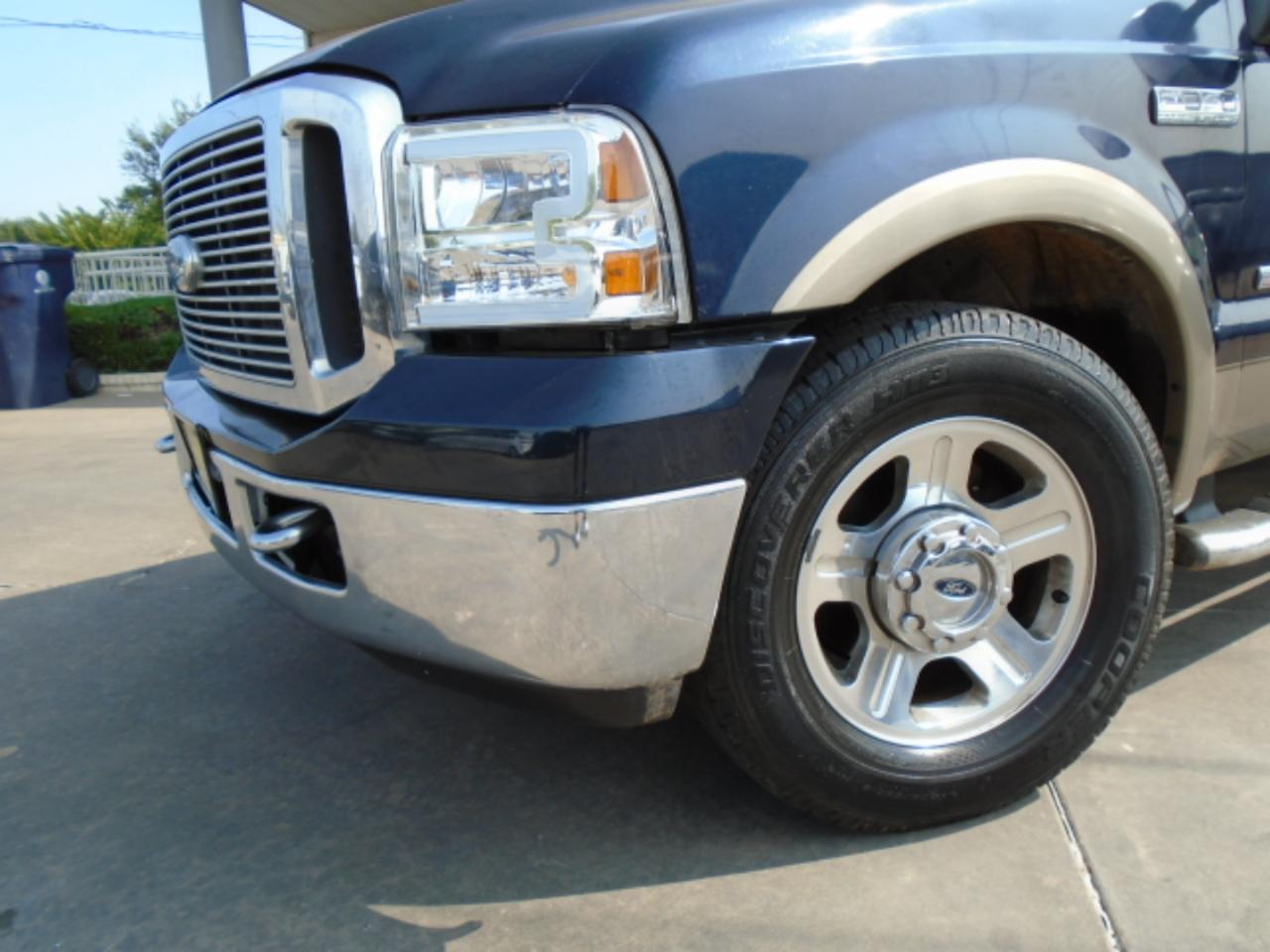 Ford F-350 SD Lariat Crew Cab 2WD 2006