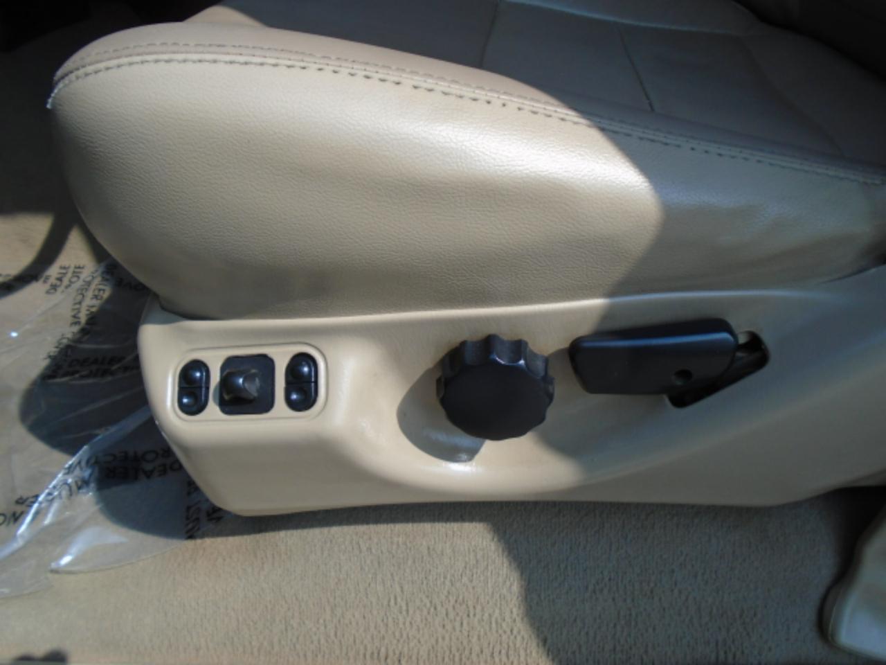 Ford F-350 SD Lariat Crew Cab 2WD 2006