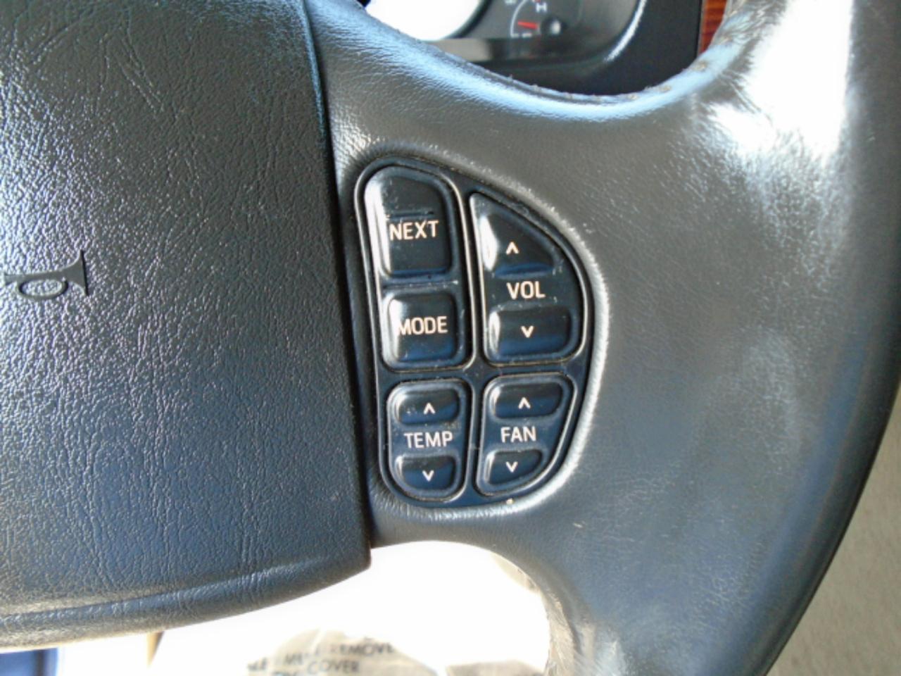 Ford F-350 SD Lariat Crew Cab 2WD 2006