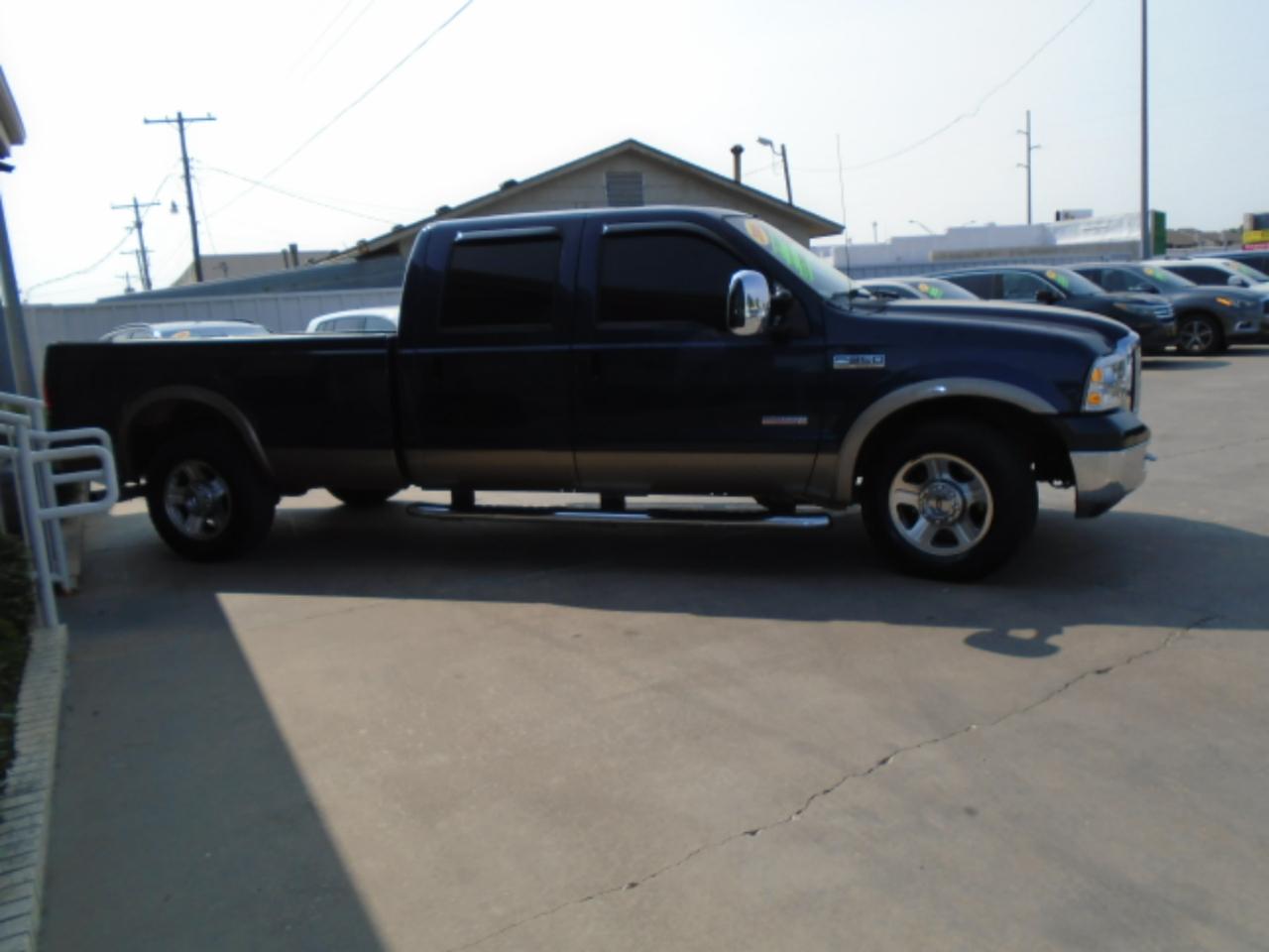 Ford F-350 SD Lariat Crew Cab 2WD 2006