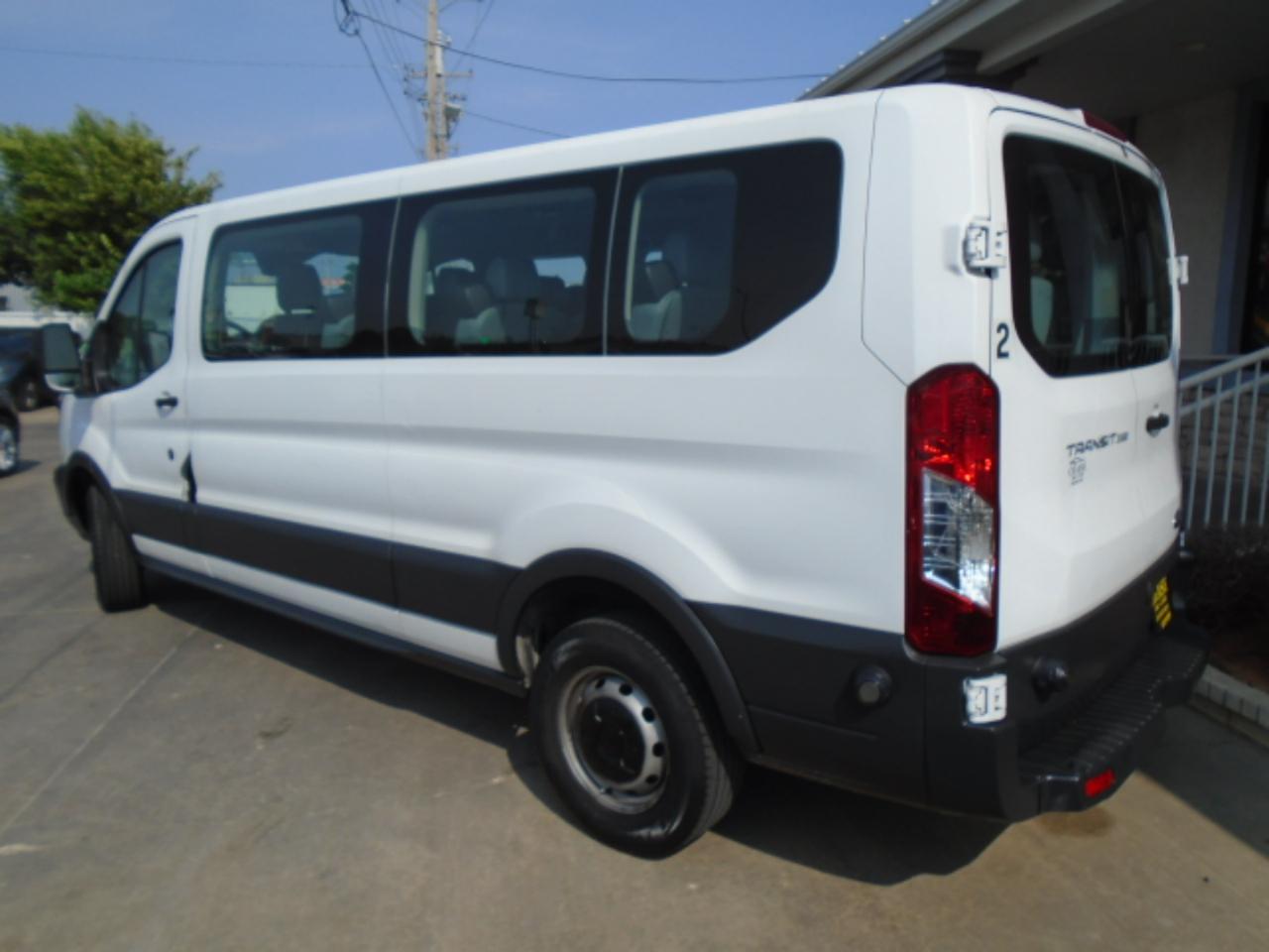 Ford Transit 350 Wagon Low Roof XL 60/40 Pass. 148-in. WB 2016