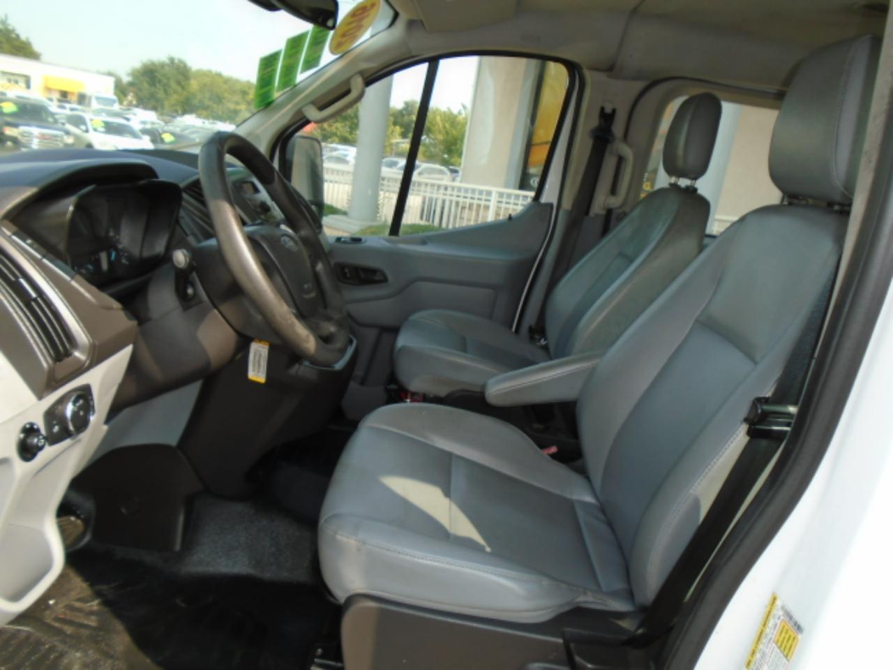 Ford Transit 350 Wagon Low Roof XL 60/40 Pass. 148-in. WB 2016