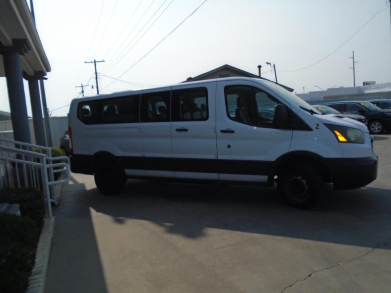 Ford Transit 350 Wagon Low Roof XL 60/40 Pass. 148-in. WB 2016